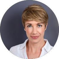 Kate headshot round digital guest welcome book