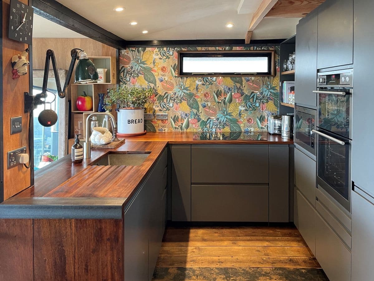 thyme and tide house name